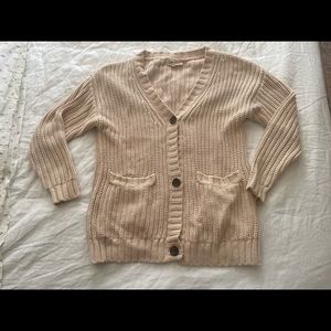 Solosix Elizabeth cardigan in light sand